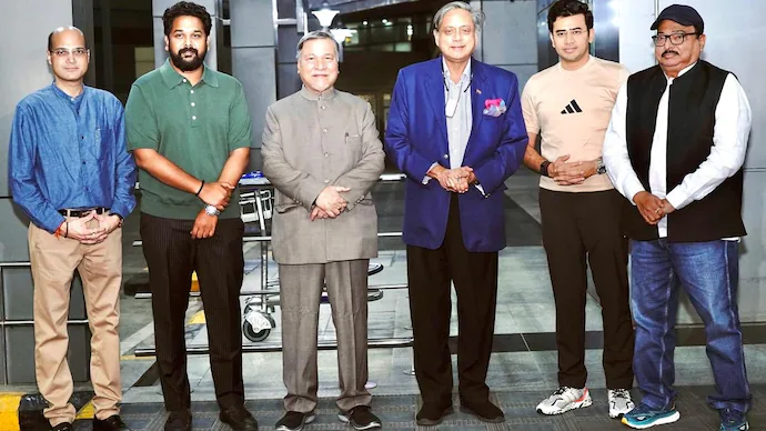 பயங்கரவாதத்தால் அமைதியாக இருக்க முடியாது” – ஐந்து நாடுகள் பயணத்திற்கு புறப்பட்ட சசி தரூர் குழு!