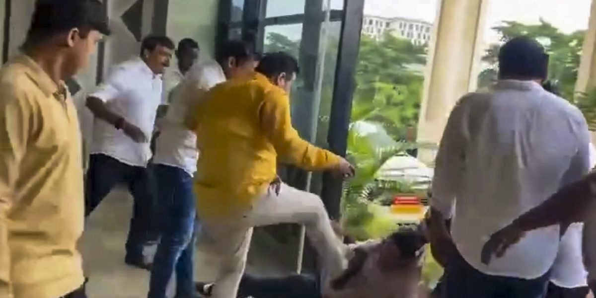 ஒடிசா பாஜக தலைவர் ஜெகந்நாத் பிரதான் கைது: அதிகாரி மீதான தாக்குதலின் பின்னணி என்ன?