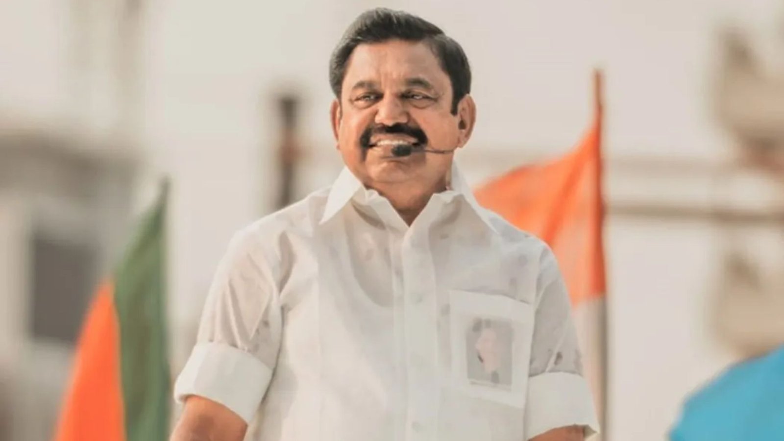 அதிமுகவின் முதற்கட்ட தேர்தல் வாக்குறுதிகள் 2026: ‘குல விளக்கு’ மற்றும் கட்டணமில்லாப் பயணம்!