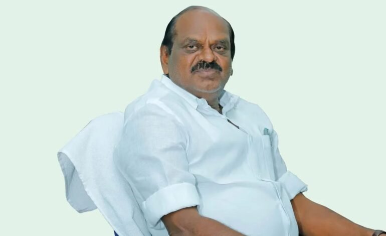 ஓபிஎஸ் அணிக்கு பெரும் அதிர்ச்சி: எம்.எல்.ஏ பதவியை ராஜினாமா செய்து திமுகவில் இணைந்தார் வைத்திலிங்கம்!