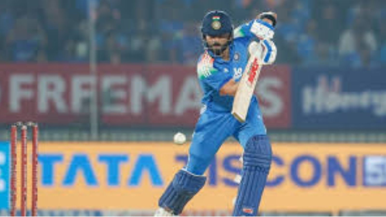 விராட் ‘விஸ்வரூபம்’: நியூசிலாந்தை வீழ்த்திய இந்தியா! இது வெறும் வெற்றியல்ல… ஒரு ‘கிளாசிக்’ மீண்டெழுதல்!