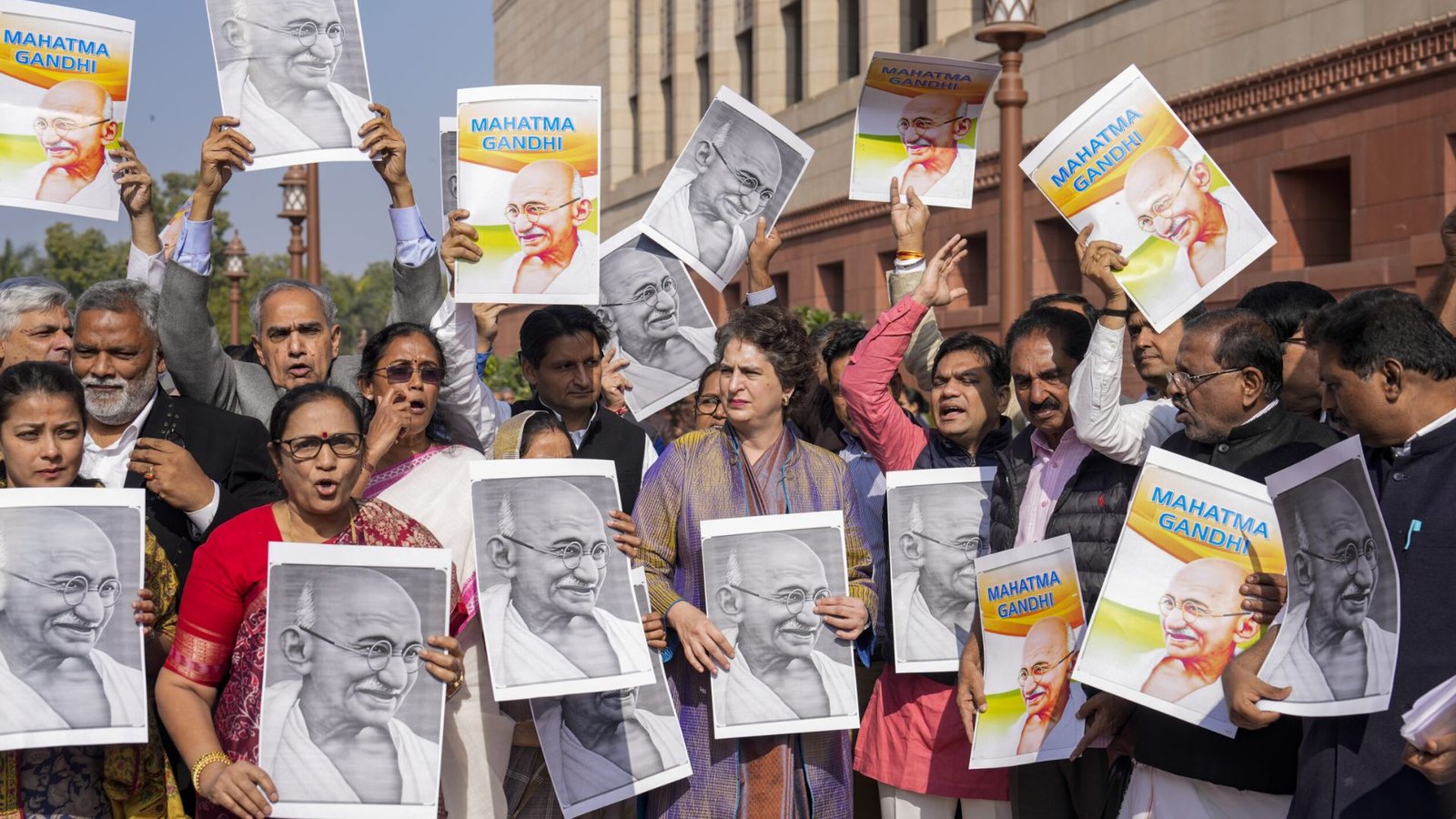 பட்ஜெட் 2026: மக்களவையில் எதிர்க்கட்சிகள் போர்க்கொடி! 100 நாள் வேலைத் திட்டம் ரத்து விவகாரத்தில் பெரும் அமளி!