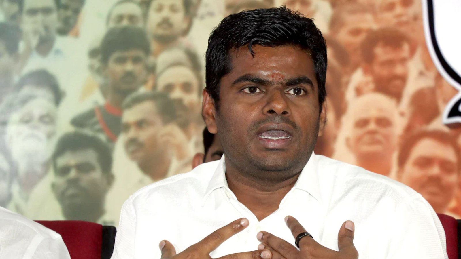 தேர்தல் பொறுப்பில் இருந்து விலகிய அண்ணாமலை: காரணம் என்ன?