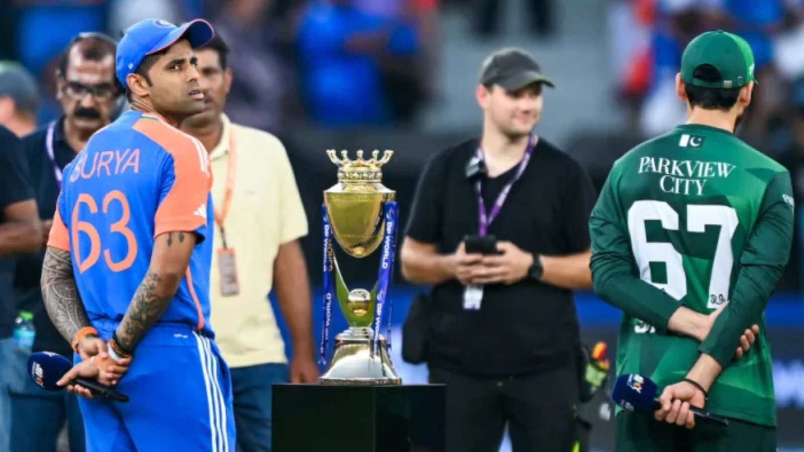 டி20 உலகக் கோப்பை 2026: இந்தியாவுக்கு எதிரான போட்டியைப் புறக்கணிக்கும் பாகிஸ்தான்!