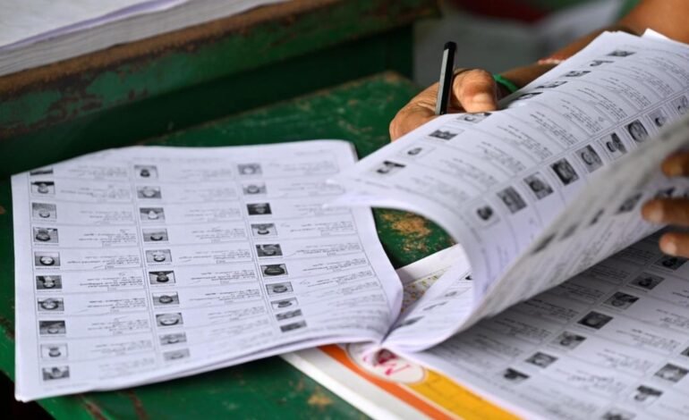 வாக்காளர் பட்டியலில் பெயர் சேர்க்க இன்றே கடைசி நாள்! விடுபட்டவர்கள் உடனே கவனியுங்கள்!