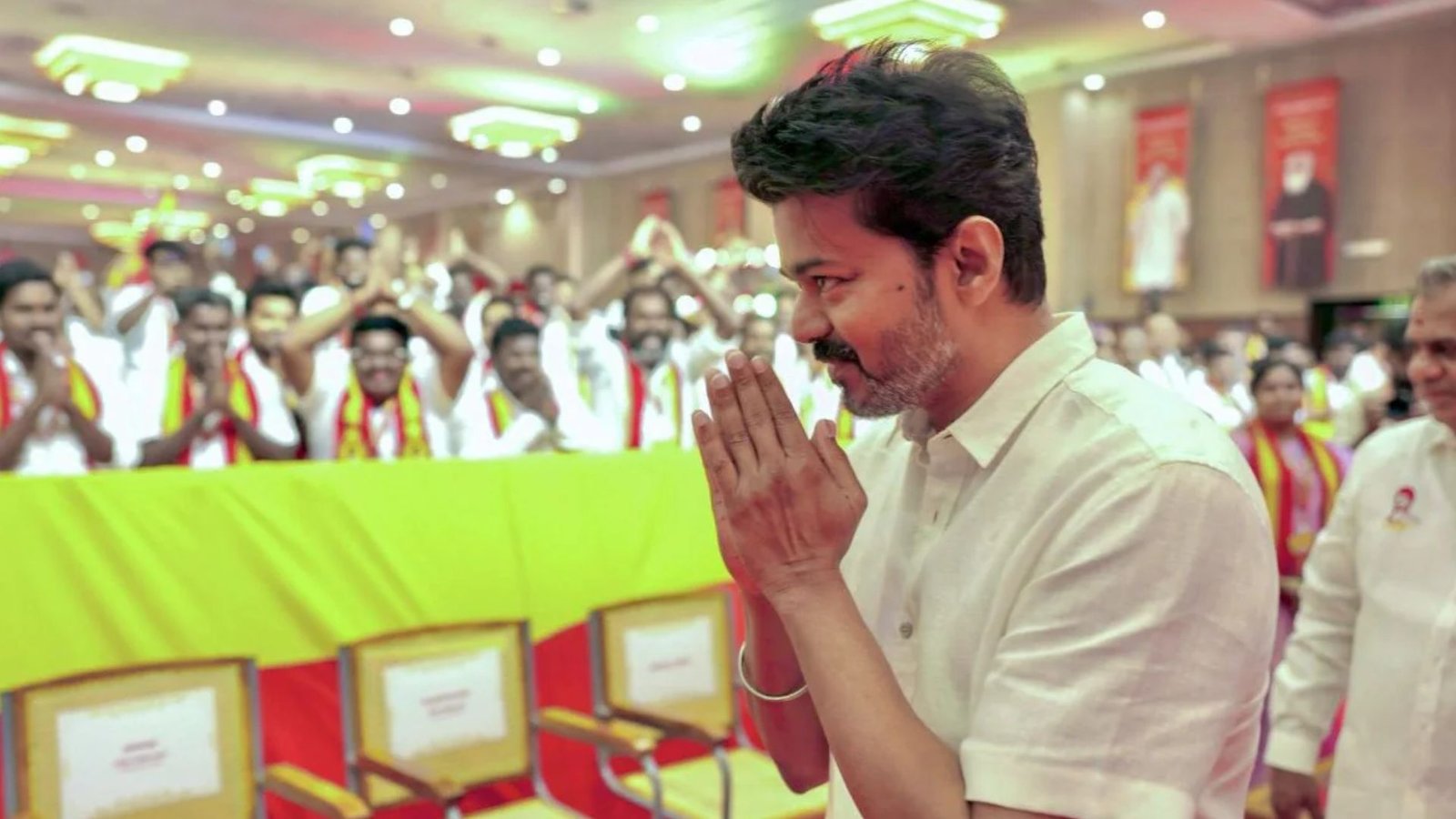 “ஆபரேஷன் 2026” – தவெக நிர்வாகிகளுடன் விஜய் அதிரடி ஆலோசனை! சேலம் மாநாட்டிற்கு முன் ‘ரூட் மேப்’ தயார்?