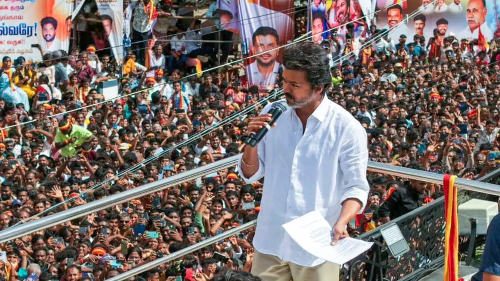 “என் வீட்ல 8 கோடி பேர் இருக்காங்க!” – தமிழகத்தின் முதல் ‘பாதுகாவலனாக’ நிற்பேன்: விஜய் அதிரடி முழக்கம்!