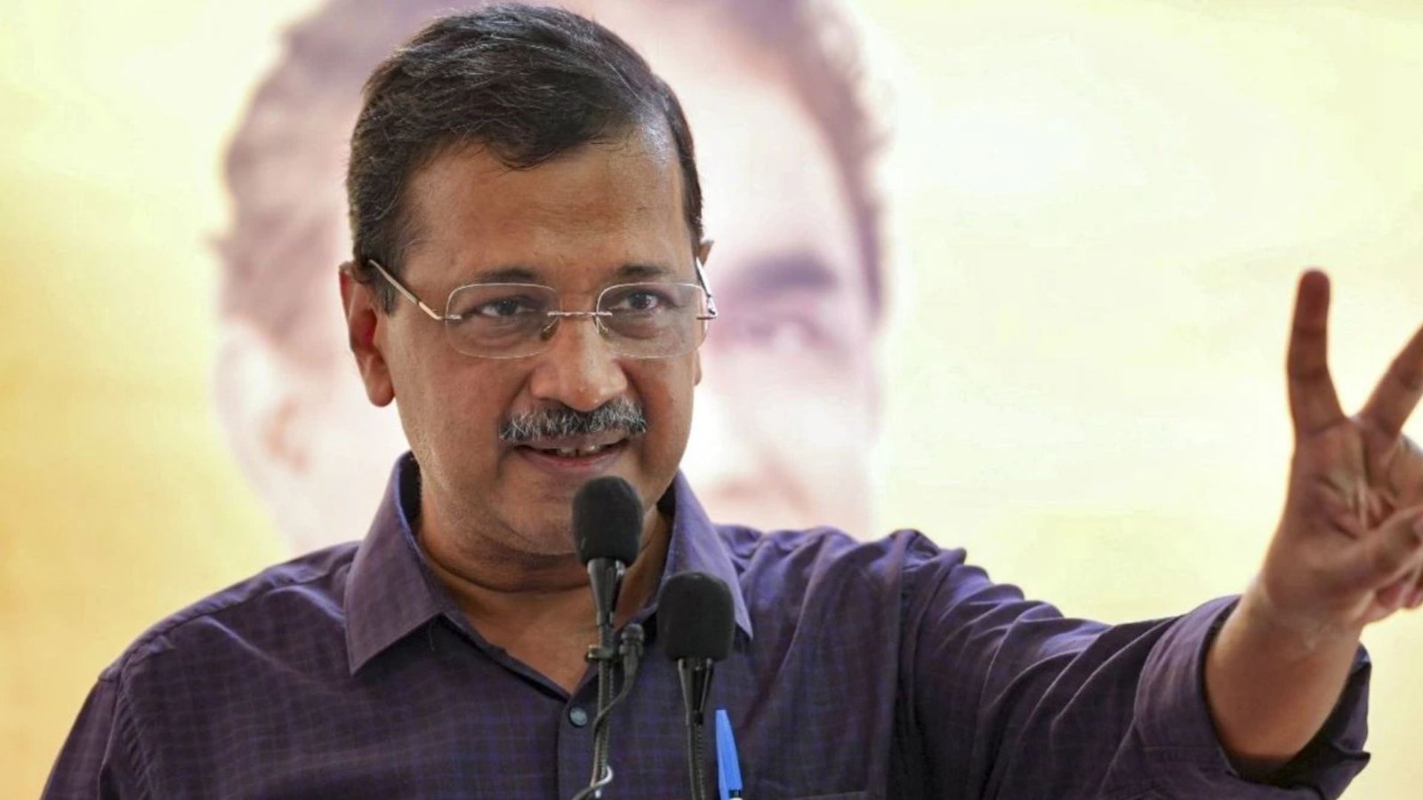 மதுபானக் கொள்கை வழக்கில் இருந்து கெஜ்ரிவால் விடுதலை: நீதிமன்றத்தில் ஆனந்தக் கண்ணீர்!