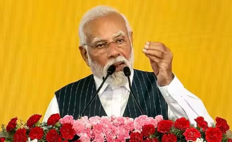 தமிழகத்திற்கு ₹5,170 கோடி திட்டங்கள்! திருச்சியில் பிரதமர் மோடி அதிரடி – எரிசக்தி மற்றும் போக்குவரத்துத் துறையில் புதிய மைல்கல்.