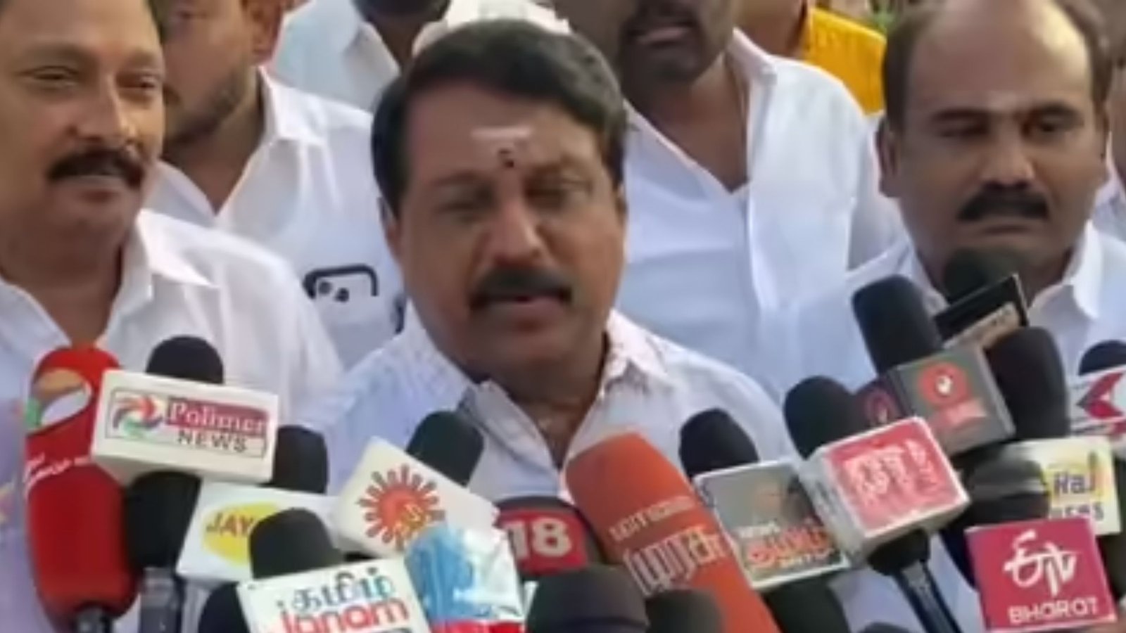 நயினார் நாகேந்திரனை ED விசாரிக்க வேண்டும்! – சென்னை உயர் நீதிமன்றத்தில் திமுக அதிரடி முறையீடு.