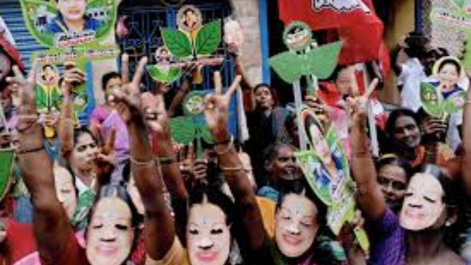 “கும்பகோணம் தமாகாவுக்கா?” – அதிமுக தொண்டர்கள் போஸ்டர் யுத்தம்! தாமரை சின்னத்தில் போட்டியிடுவதற்கு எதிர்ப்பு.