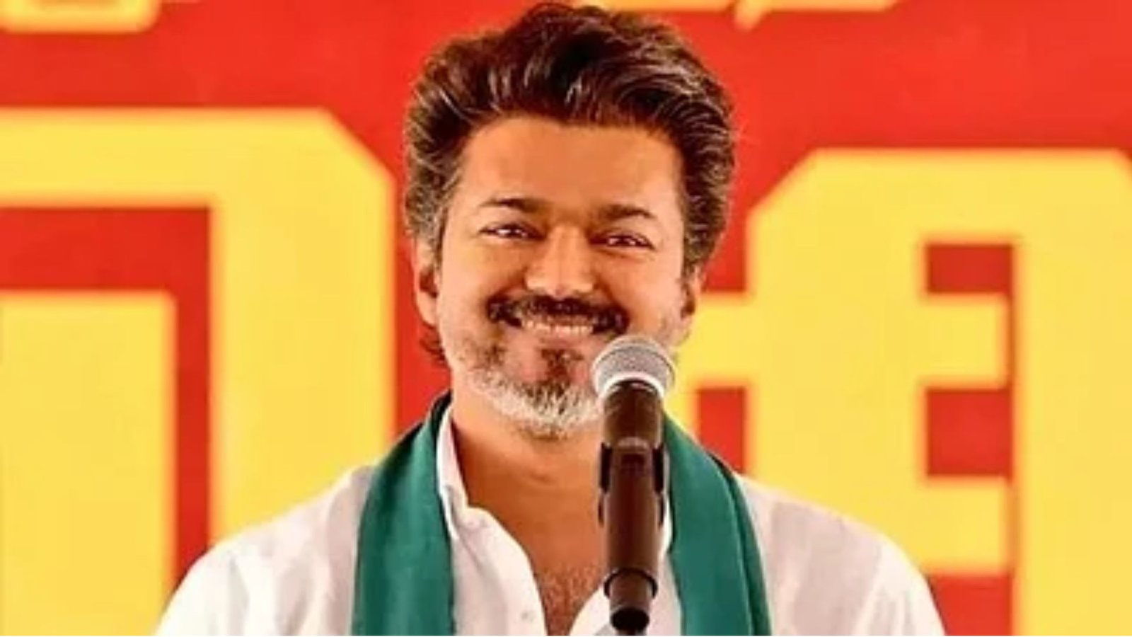 “விசில் சின்னத்துக்கு வாக்களியுங்கள்!” – பெரம்பூரில் விஜய் பிரச்சாரம்.