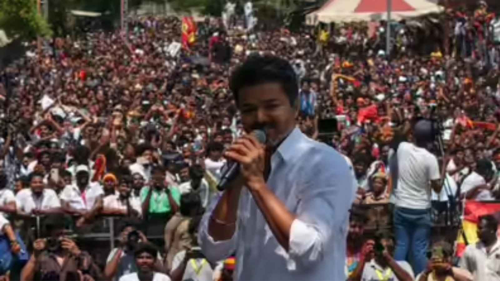 திருச்சியில் ஏப். 2-ல் விஜய் வேட்புமனுத் தாக்கல்; பிரம்மாண்டப் பரப்புரைக்கு அனுமதி கோரி தவெக மனு.