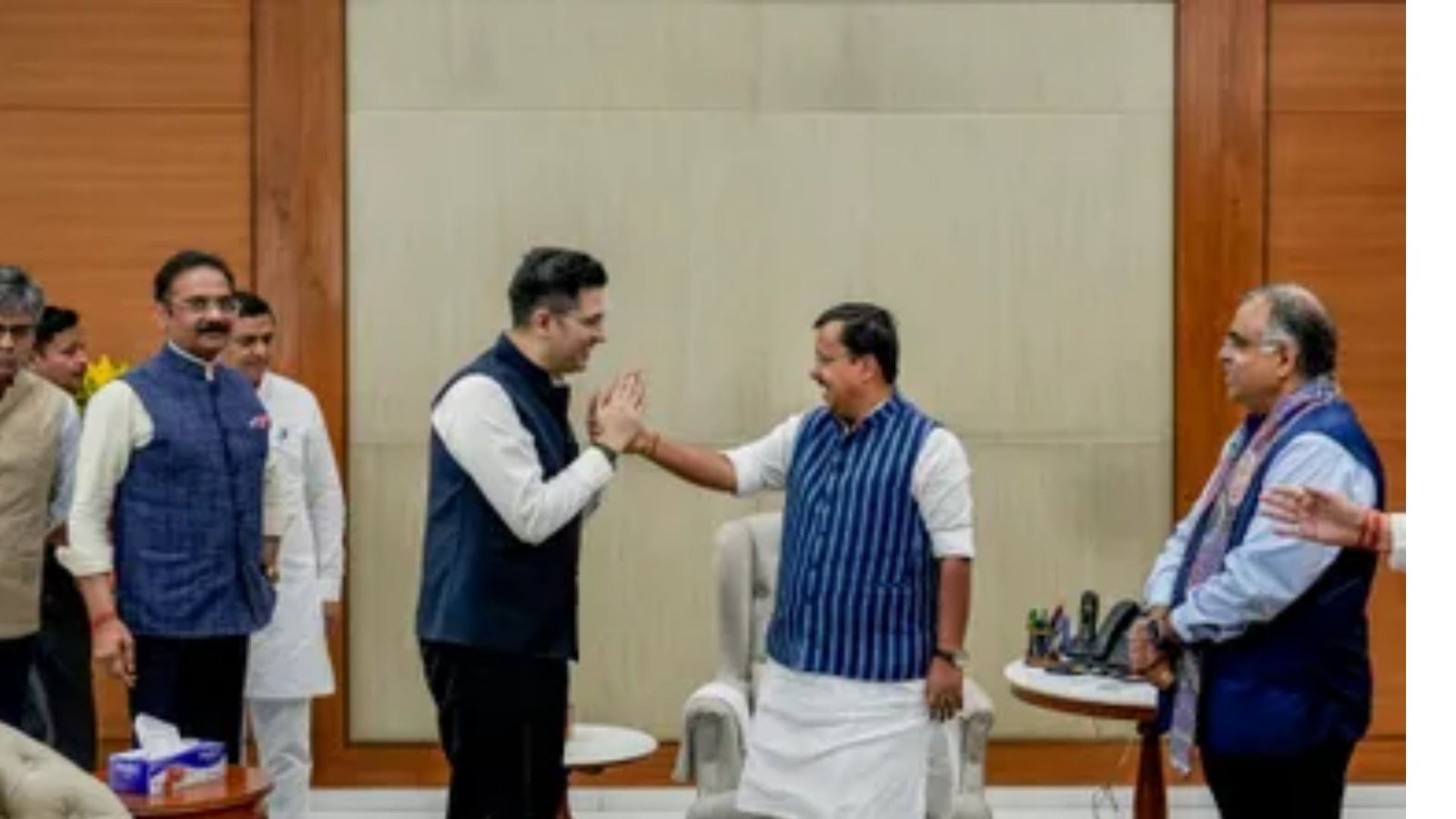 “மாநிலங்களவைத் தலைவரின் முடிவு சட்டவிரோதமானது!” – ஆம் ஆத்மி – பாஜக இணைப்பிற்கு காங்கிரஸ் கடும் எதிர்ப்பு.