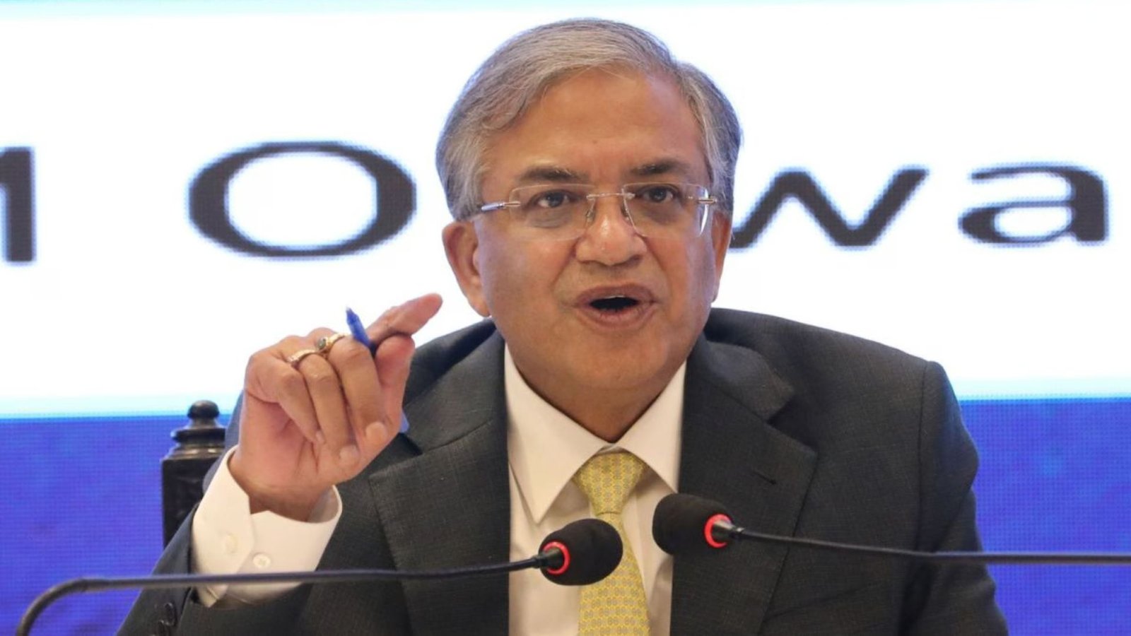 தேர்தல் ஆணையர் நீக்கத் தீர்மானம் நிராகரிப்பு! – “ஆட்சி பறிபோன பிறகு யாரால் காப்பாற்ற முடியும்?” சாகேத் கோகலே காட்டம்.