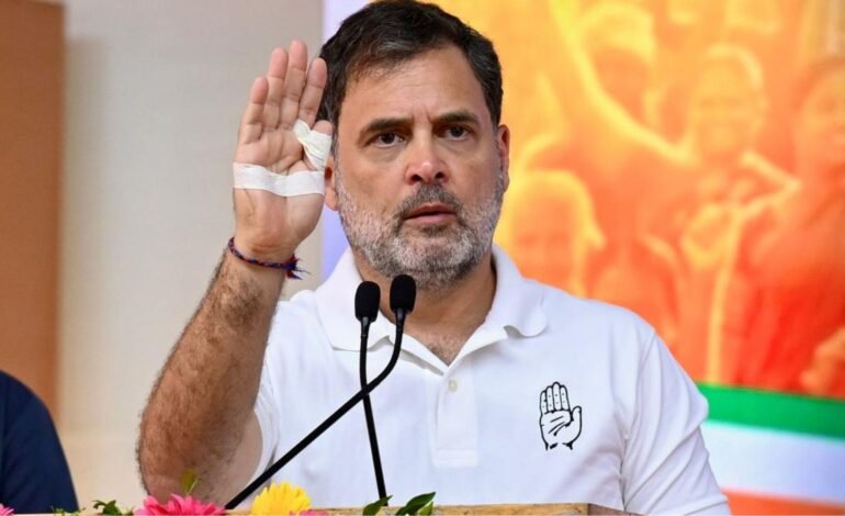 “தமிழ்நாட்டைத் தொடக்கூட முடியாது!” – பொன்னேரியில் ராகுல் காந்தி ஆவேச முழக்கம்; ‘தமிழனாக உணர்கிறேன்’ என நெகிழ்ச்சி.