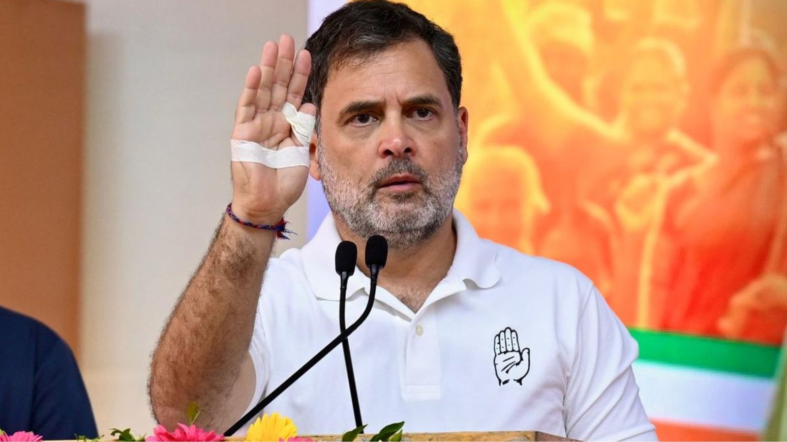 “தமிழ்நாட்டைத் தொடக்கூட முடியாது!” – பொன்னேரியில் ராகுல் காந்தி ஆவேச முழக்கம்; ‘தமிழனாக உணர்கிறேன்’ என நெகிழ்ச்சி.