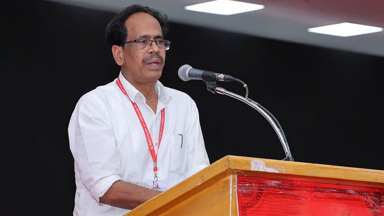“ஆளுநர் நெருக்கடி தருவது முறையல்ல!” – விஜய்க்கு ஆதரவாக கம்யூனிஸ்ட் வீரபாண்டியன் குரல்.