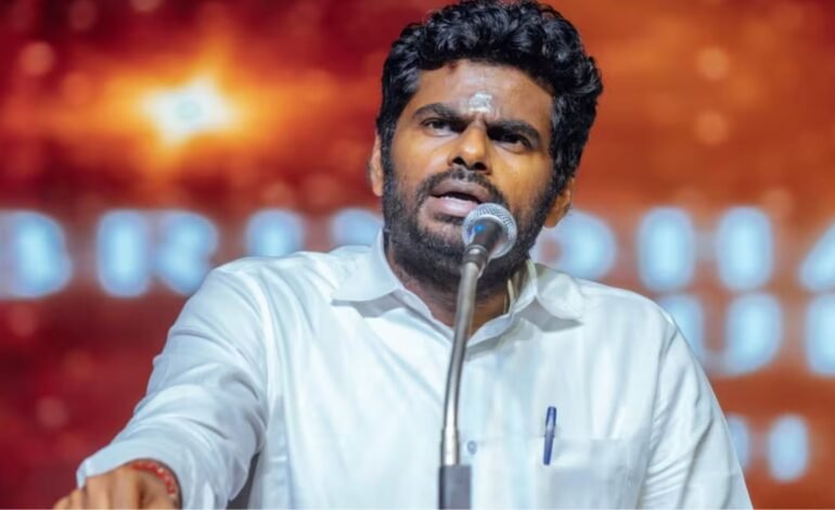 தமிழக அரசியலில் மாபெரும் திருப்பம்! பாஜக-வில் இருந்து விலகுகிறார் அண்ணாமலை! இன்று டெல்லியில் ராஜினாமா கடிதம்!