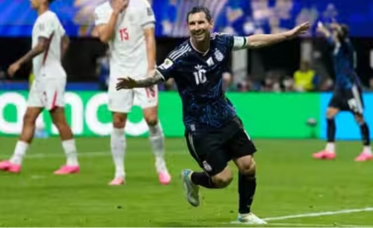 மெஸ்ஸி படைத்த அசுர உலக சாதனை! FIFA உலகக் கோப்பை வரலாற்றில் அதிக அசிஸ்ட்கள் செய்த ஒரே வீரர்! இங்கிலாந்தை வீழ்த்தி அர்ஜென்டினா அதிரடி வெற்றி!