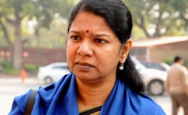 திமுக எம்எல்ஏ மார்க்கண்டேயனை நேரில் சந்தித்த கனிமொழி எம்.பி.