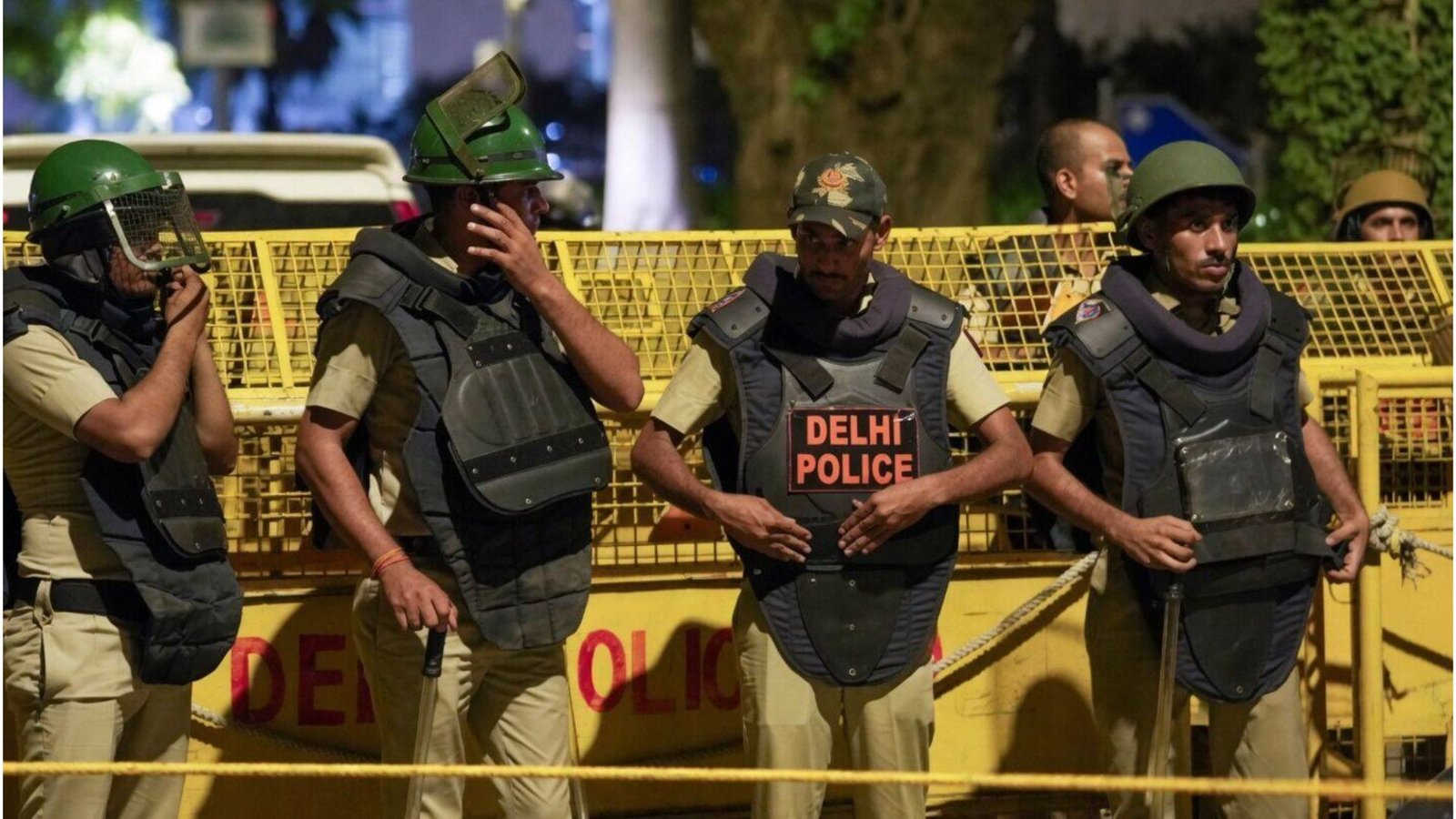 டெல்லியில் அதிரடி திருப்பம்! காவல் ஆணையருக்குக் கூடுதல் அதிகாரம்! தேசிய பாதுகாப்புச் சட்டத்தில் கைது செய்ய அனுமதி! துணைநிலை ஆளுநர் அதிரடி அரசாணை!