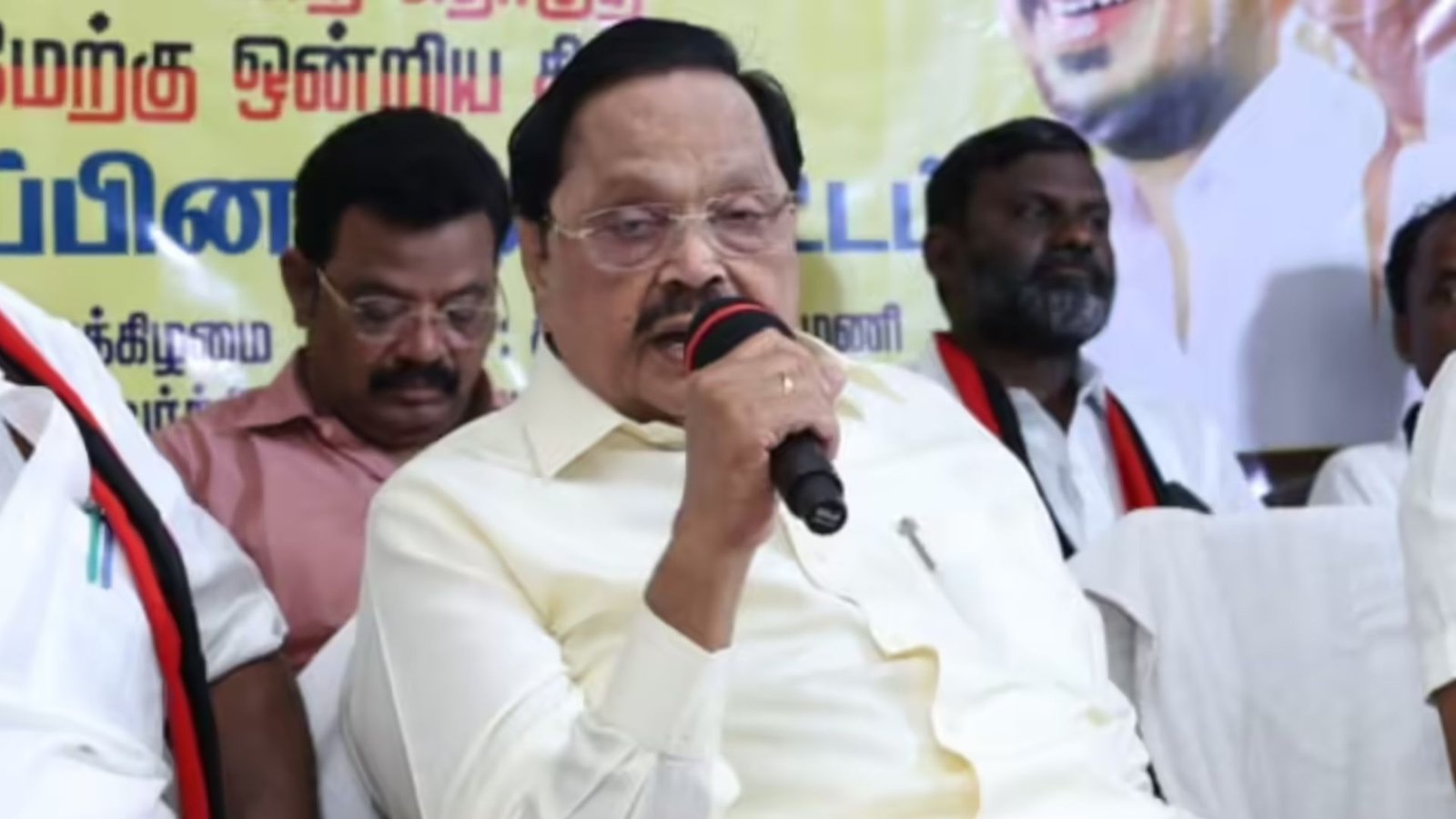 “தமிழ்நாடு பாலைவனமாக மாறப் போகிறது!” – கையெடுத்துக் கும்பிட்டு அலறிய துரைமுருகன்! மேகதாது விவகாரத்தில் முதல்வர் நடவடிக்கை எடுக்கக் கோரிக்கை!