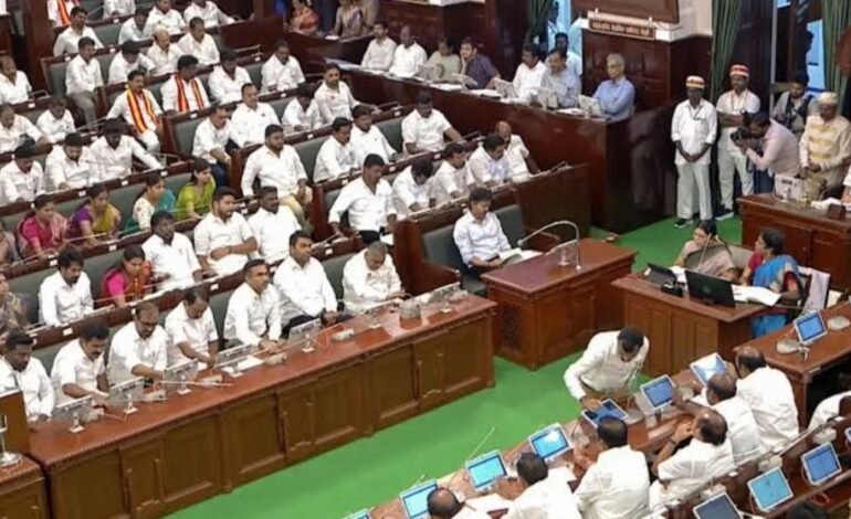 “தொகுதி மறுவரையறைக்கு எதிர்ப்பு!” – தமிழ்நாடு சட்டப்பேரவையில் இன்று தனித் தீர்மானம் கொண்டு வருகிறார் முதலமைச்சர் விஜய்!