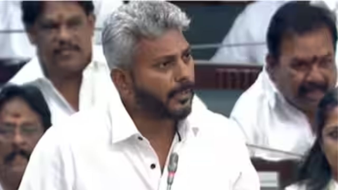 “லஞ்சம் கொடுத்ததை நிதியமைச்சர் ஒப்புக்கொண்டாரா?” – நயினார் நாகேந்திரன் கடும் தாக்குதலை முன்வைத்தார்!