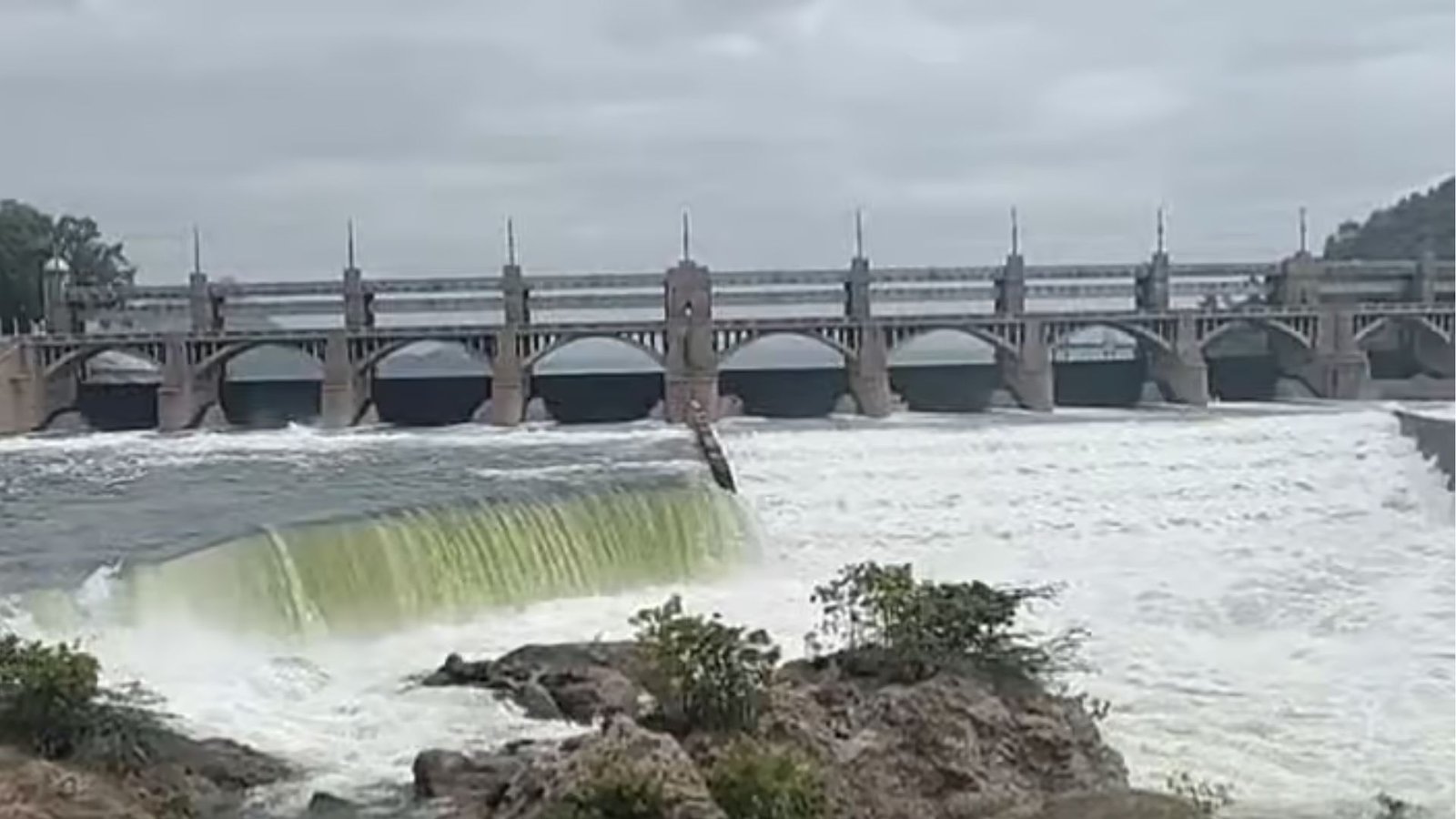 “மேட்டூர் அணைக்கு நீர்வரத்து குறைவு!” – தற்போதைய நீர்மட்டம் மற்றும் நீர் இருப்பு நிலவரம்!