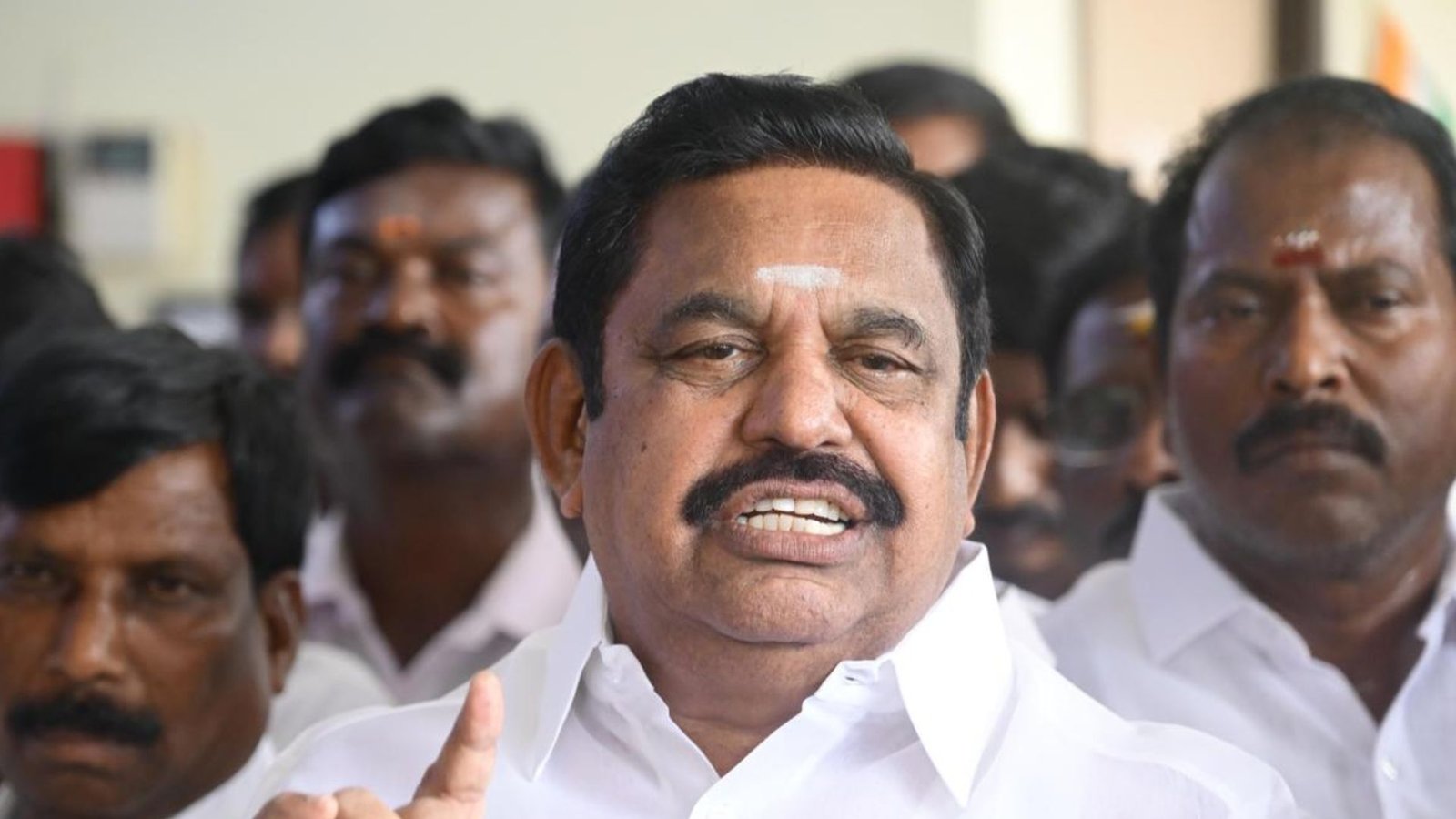 “அதிமுக இன்று ஆர்ப்பாட்டம்!” – எம்எல்ஏ கருப்பையா பேச்சைக் கண்டித்து அலங்காநல்லூரில் கண்டனக் குரல்!